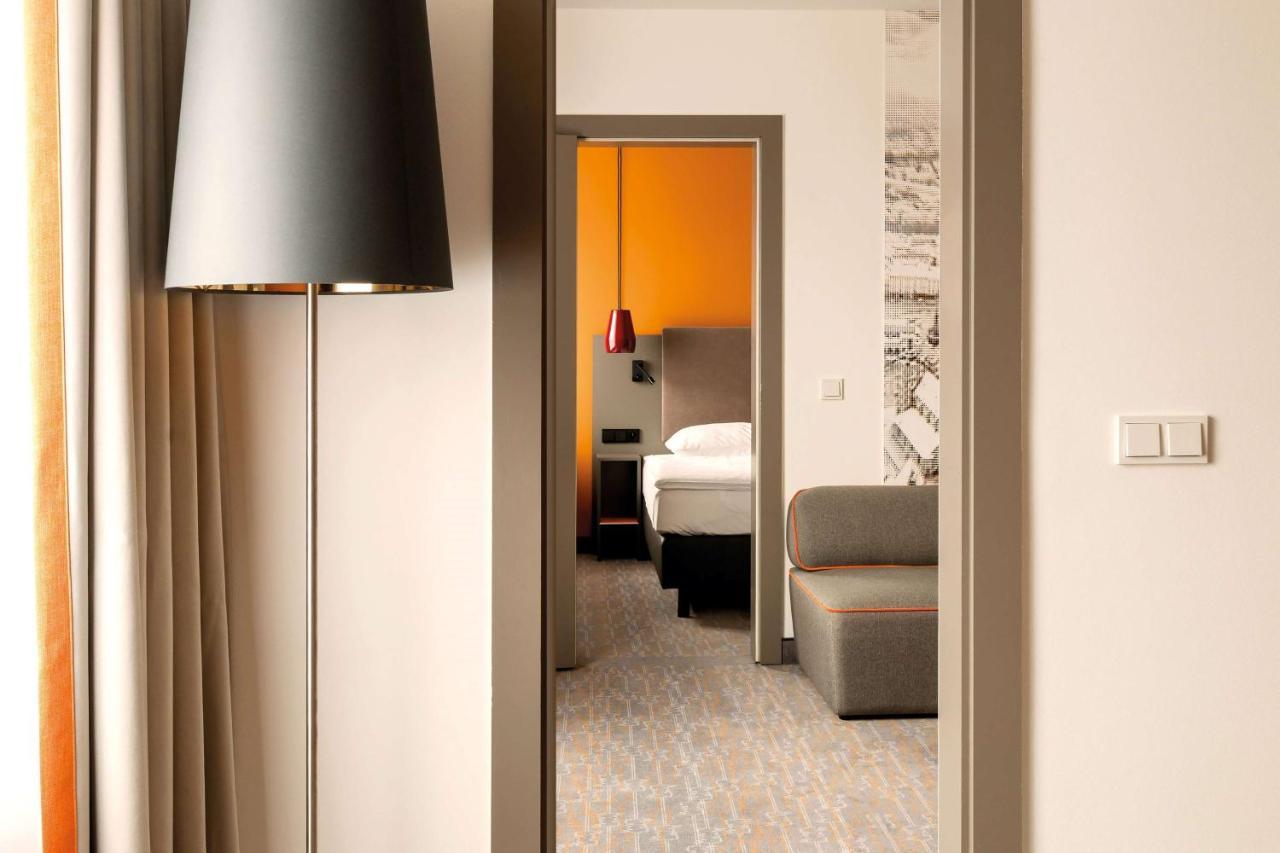 Vienna House Easy By Wyndham Cracow Hotel Красков Екстериор снимка